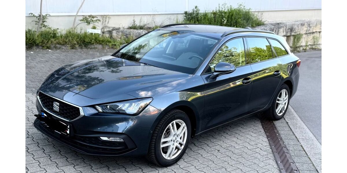 Seat Leon 11.020 km 26.699 &euro; Remseck am Neckar 71686