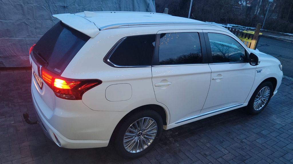 Mitsubishi Outlander 95.000 km 21.900 &euro; Wolfsburg 38448