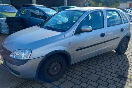 Opel Corsa 114.000 km 1.900 € Randersacker 97236