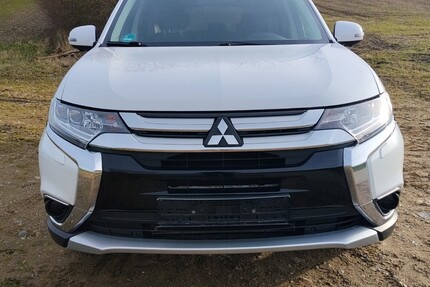 Mitsubishi Outlander III 125.000 km 15.500 &euro; Ahrensbök 23623