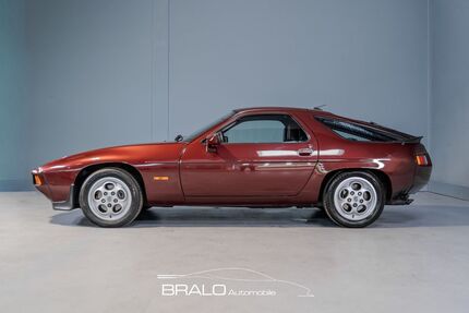 Porsche 928 84.850 km 35.928 &euro; Hamburg 22339
