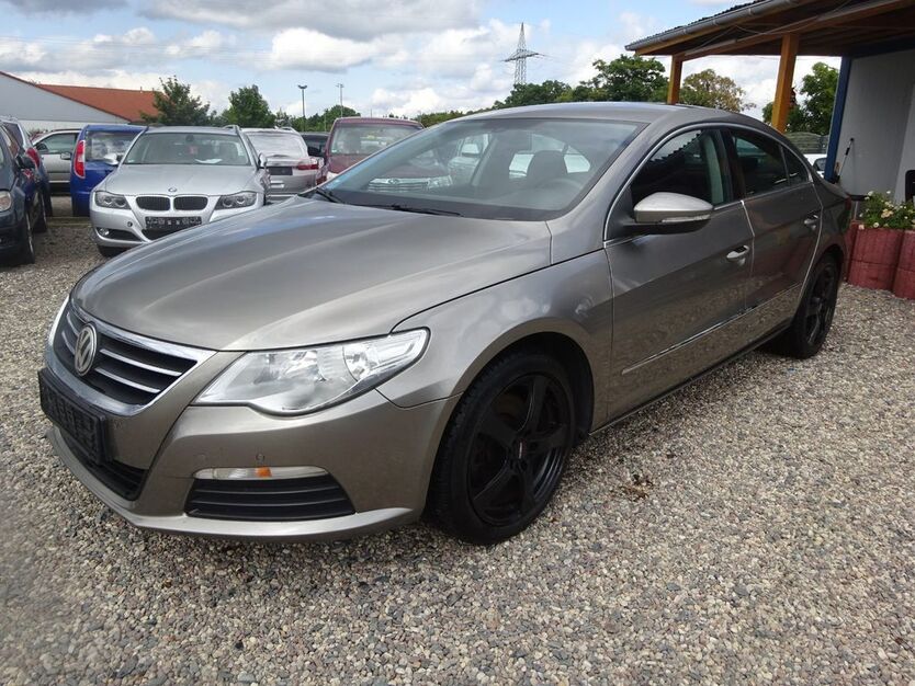 VW Passat 314.671 km 5.500 € Dresden 01219