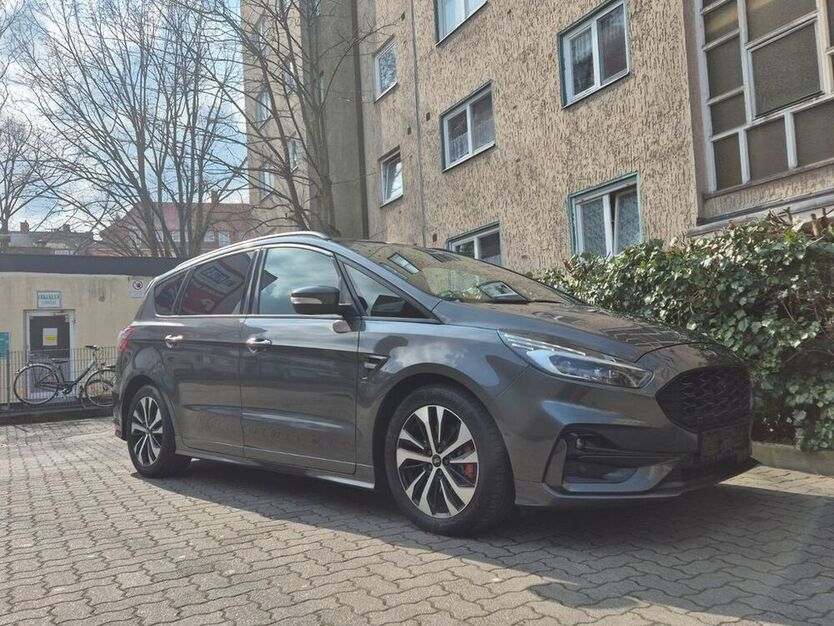 S-Max