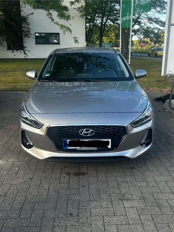 i30