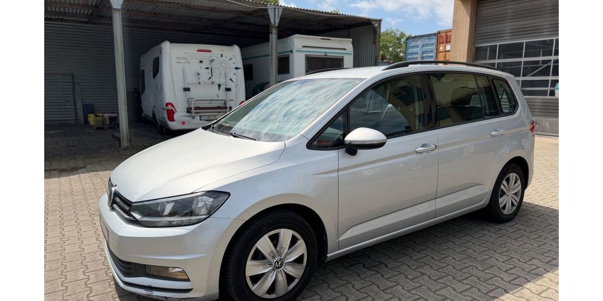VW Touran 330.000 km 7.990 &euro; Frankfurt am Main 65933