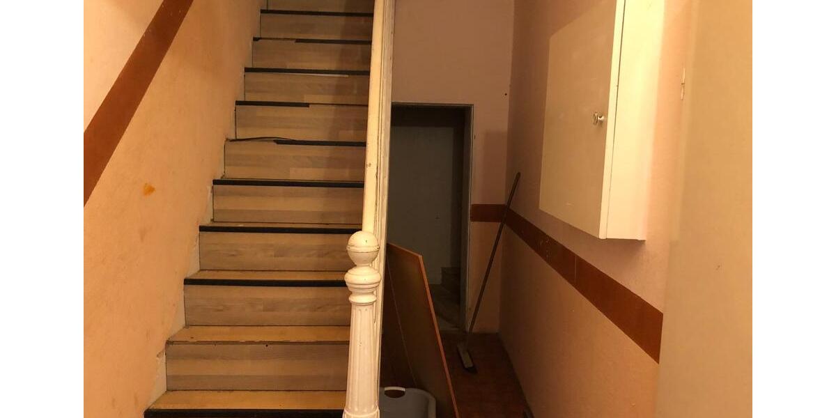 Einfamilienhaus Dassel - 9 Zimmer, 200 m&sup2;, 500&euro; | Angebot:26091813