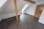 Dachgeschoßwohnung Zwickau - 3 Zimmer, 88 m&sup2;, 560&euro; | Angebot:26008237