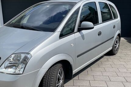 Opel Meriva 82.000 km 2.750 € Bad Lippspringe 33175