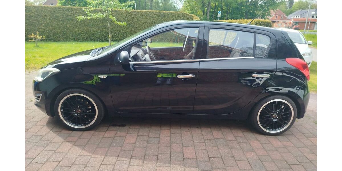 Hyundai i20 156.600 km 3.900 &euro; Südbrookmerland 26624