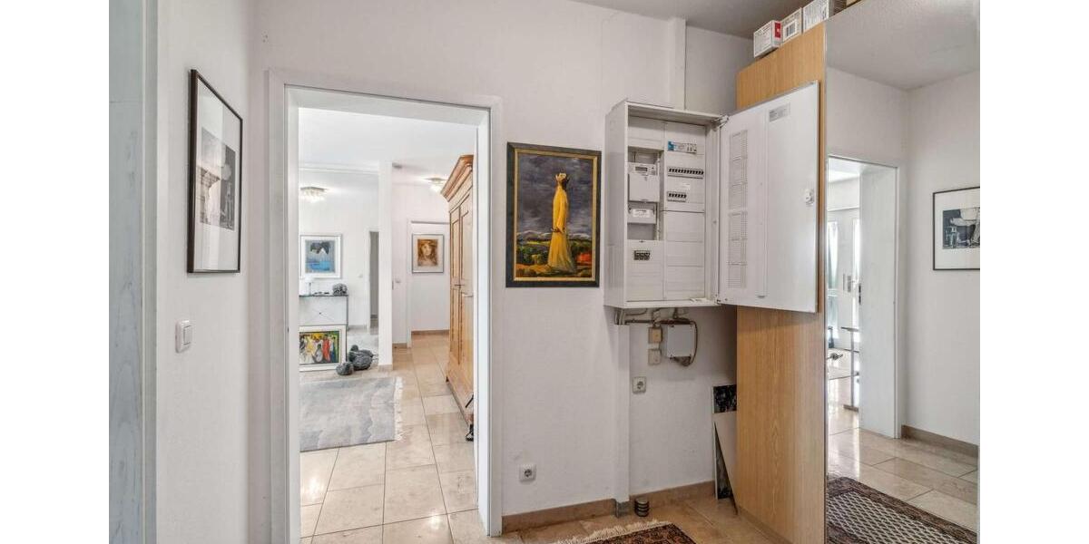 Einfamilienhaus Solms - 7 Zimmer, 194 m&sup2;, 2.800&euro; | Angebot:26091109