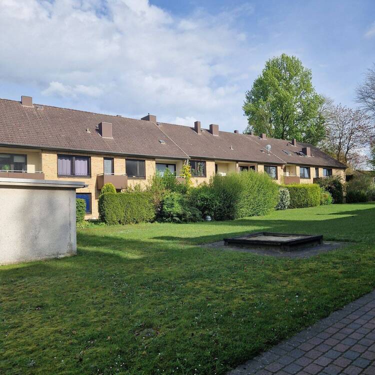 freundliche 2 Zimmerwohnung mit Balkon - sofort frei