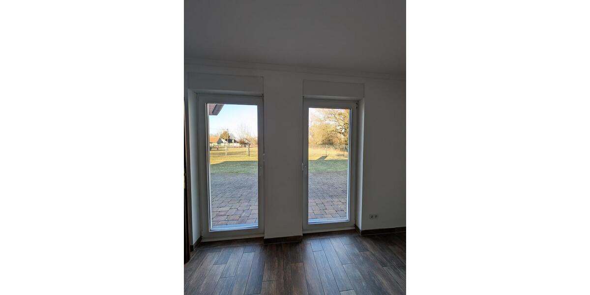 Bungalow Rathenow - 3 Zimmer, 117 m&sup2;, 1.200&euro; | Angebot:24736992