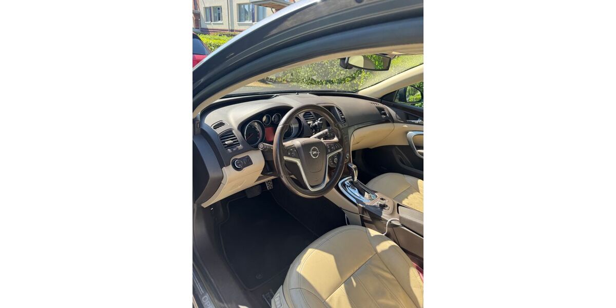 Opel Insignia 220.000 km 4.300 &euro; Plön 24306