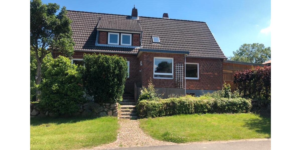 Etagenwohnung Salzhausen - 5 Zimmer, 151 m&sup2;, 1.500&euro; | Angebot:26398885
