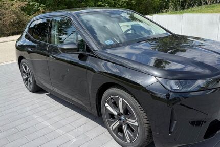 BMW iX 5.872 km 65.600 &euro; Beratzhausen 93176