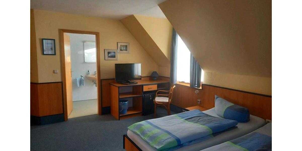 Einfamilienhaus Usedom - 12 Zimmer, 250 m&sup2;, 499.000&euro; | Angebot:27144431