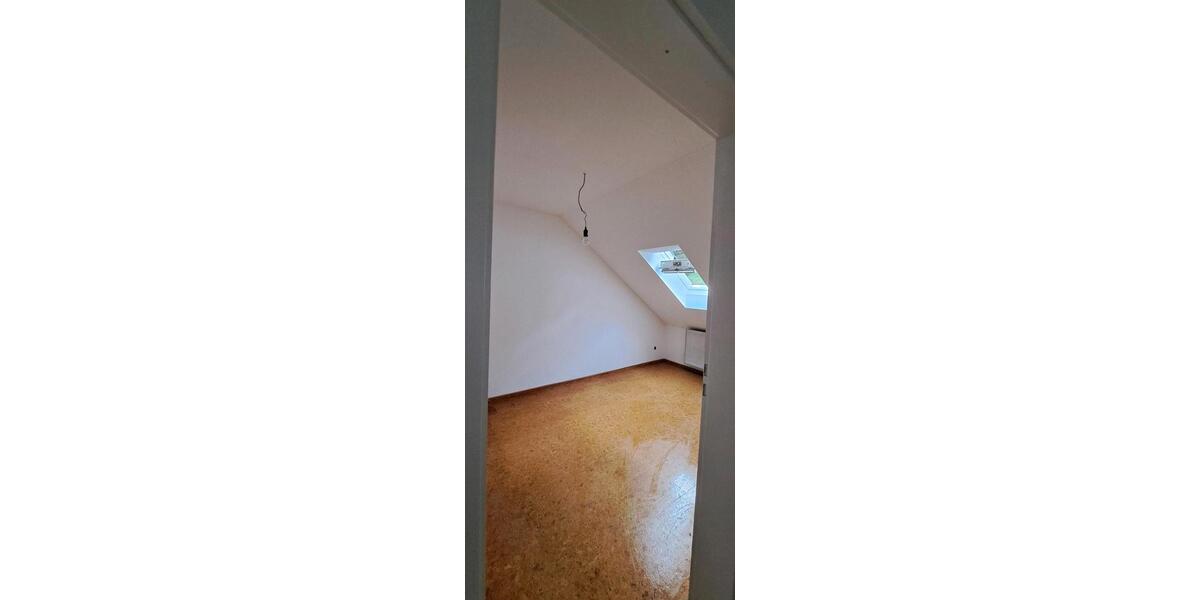 Dachgeschoßwohnung Bad Abbach - 3 Zimmer, 60 m&sup2;, 700&euro; | Angebot:26384531