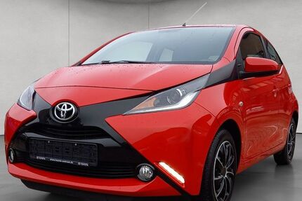 Toyota Aygo (X) 65.000 km 7.490 &euro; Pforzheim 75179