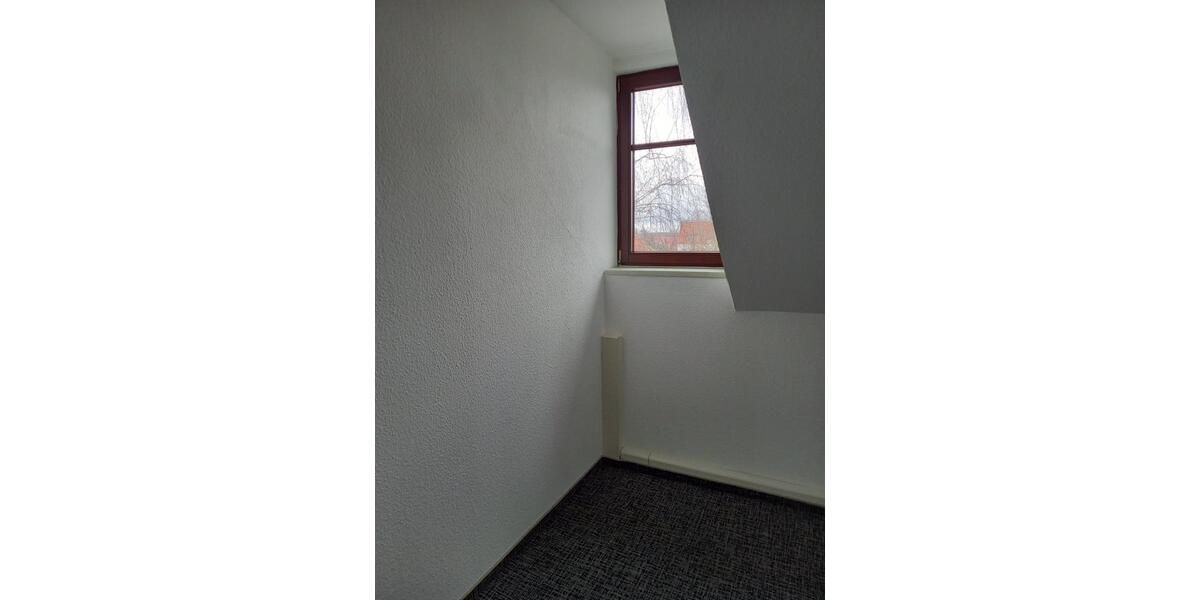 Dachgeschoßwohnung Weißwasser (Oberlausitz) - 2 Zimmer, 43 m&sup2;, 400&euro; | Angebot:25223107