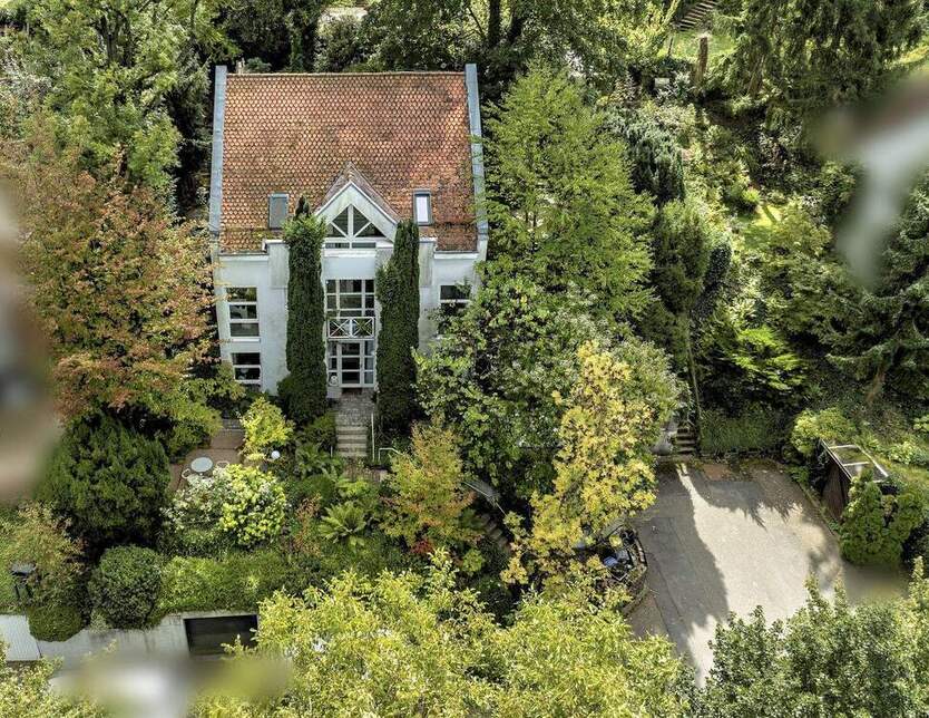 Außergewöhnliches Split-Level-Architektenhaus – Privatsphäre, Panorama & pure Lebensqualität 7 zimmer