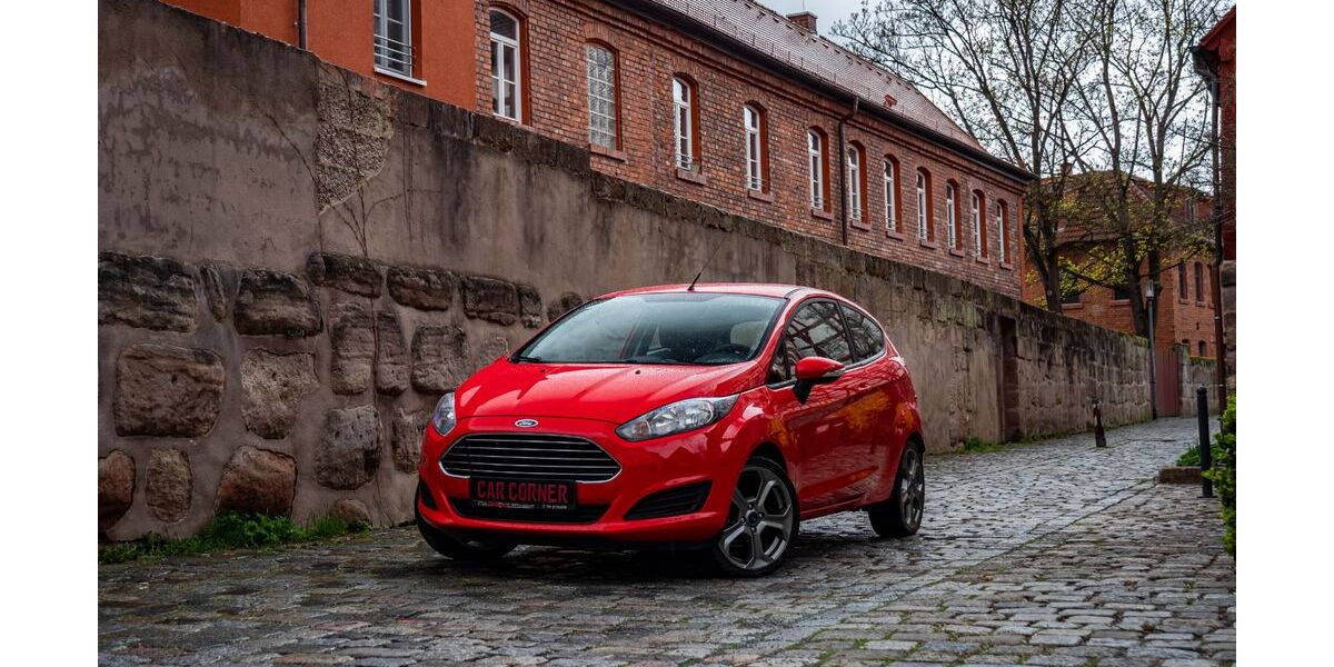 Ford Fiesta 14.000 km 6.999 &euro; Haag 91126