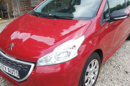 Peugeot 208 21.950 km 5.870 &euro; Berlin - Französische Buchholz 13127
