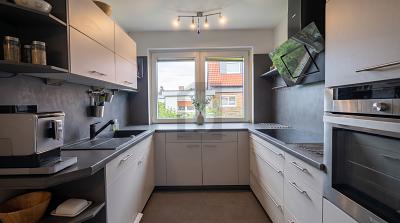 MODERNISIERT, GEPFLEGT UND FLEXIBEL NUTZBAR - Reihenmittelhaus Northeim | Angebot:26701850