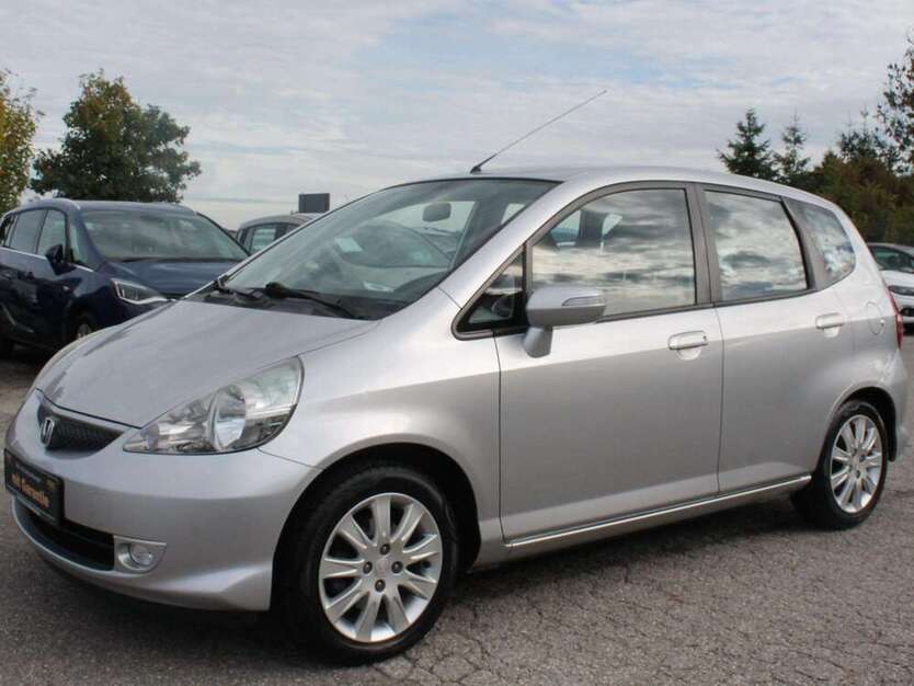 Honda Jazz 60.152 km 2.990 € Holzkirchen 83607