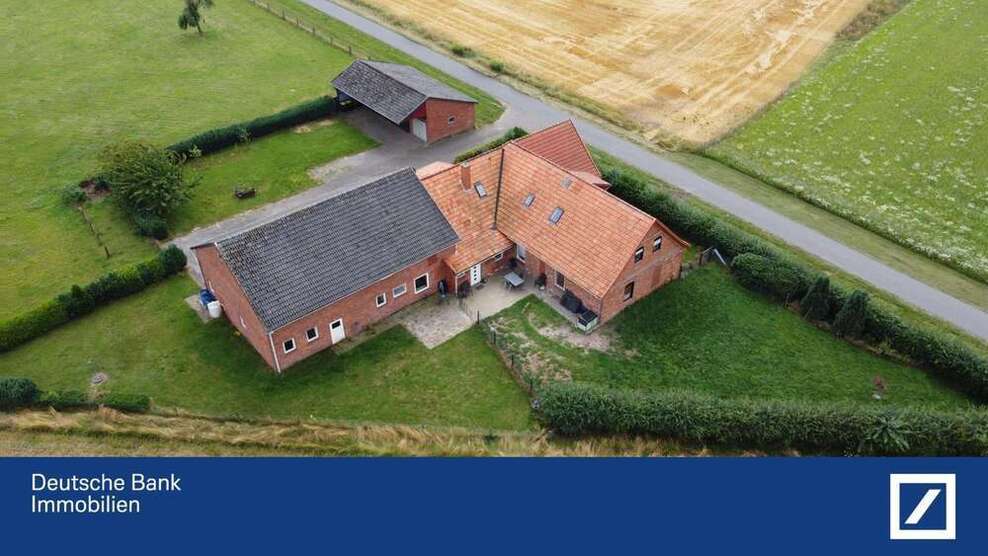 Haus zum Kaufen in Borstel 395.000 € 339 m²