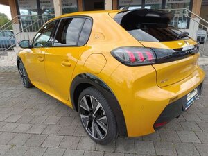 Peugeot 208 1.2 PureTech 130|GT-LINE|PANO|NAVI|RFK Allure 78.000 km 14.460 &euro; Höhenkirchen-Siegertsbrun 85635