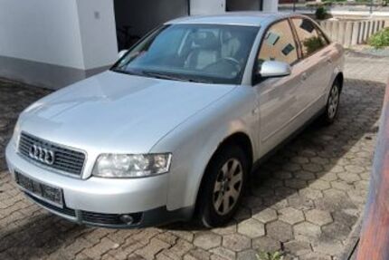 Audi A4 218.601 km 949 &euro; Auerbach i.d.opf. 91275