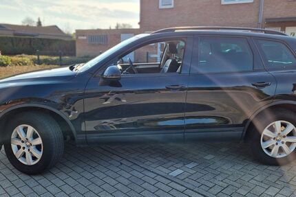 VW Touareg 177.580 km 14.990 &euro; Neuss 41464