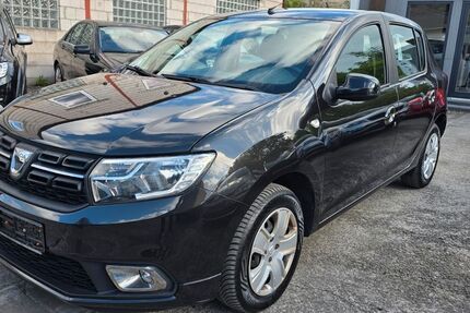 Dacia Sandero 128.400 km 4.690 &euro; Würzburg 97076