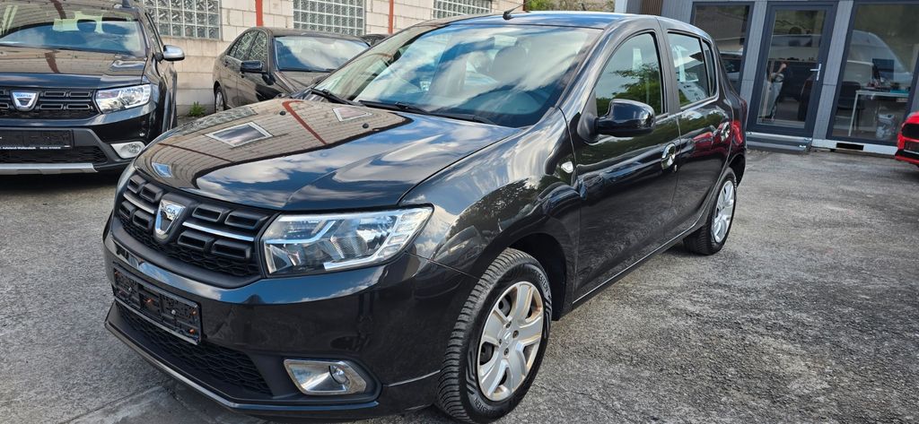 Dacia Sandero 128.400 km 4.690 &euro; Würzburg 97076