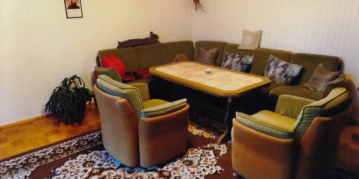 Etagenwohnung Grabfeld Jüchsen - 1 Zimmer, 237 m&sup2;, 48.000&euro; | Angebot:25668273