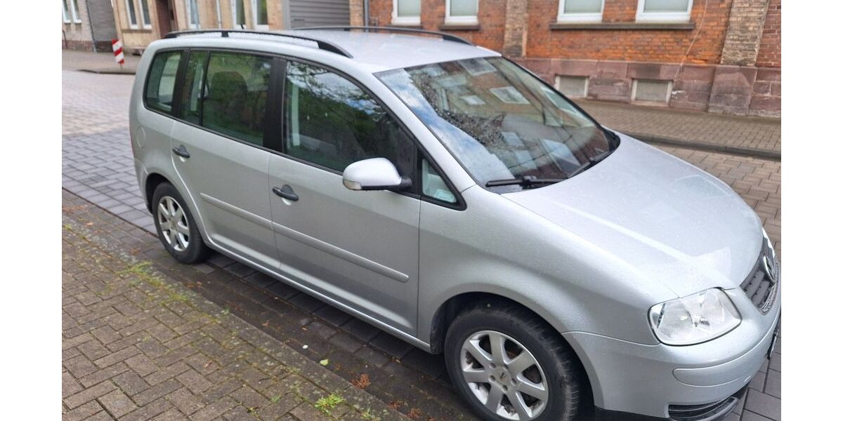 VW Touran 249.850 km 1.500 &euro; Holzminden 37603