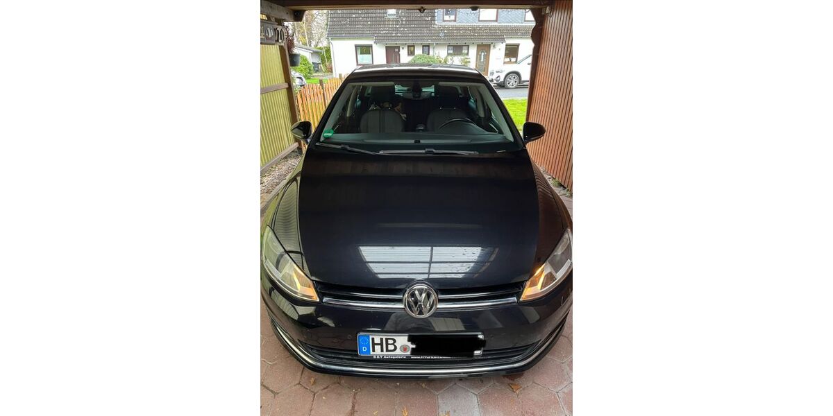 VW Golf 71.171 km 9.500 &euro; Bremerhaven 27570
