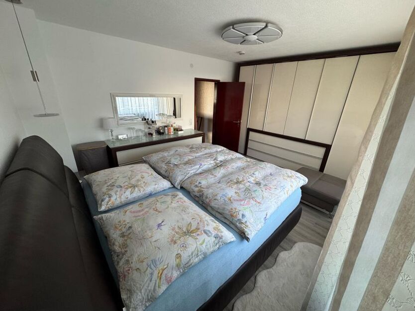 Provisionsfrei* Reiheneckhaus von Privat in Herrenberg - Brahmsstraße 5.5 zimmer