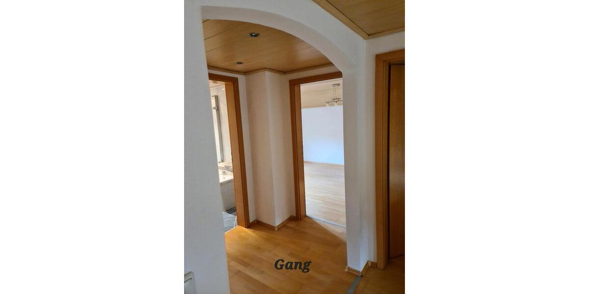 3 Zimmer Wohnung Zentral mit Balkon 3 zimmer