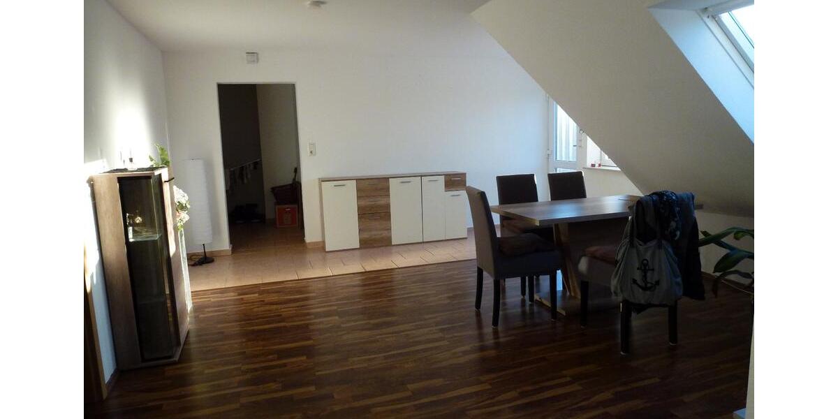 Dachgeschoßwohnung Südbrookmerland - 3 Zimmer, 65 m&sup2;, 590&euro; | Angebot:25378927