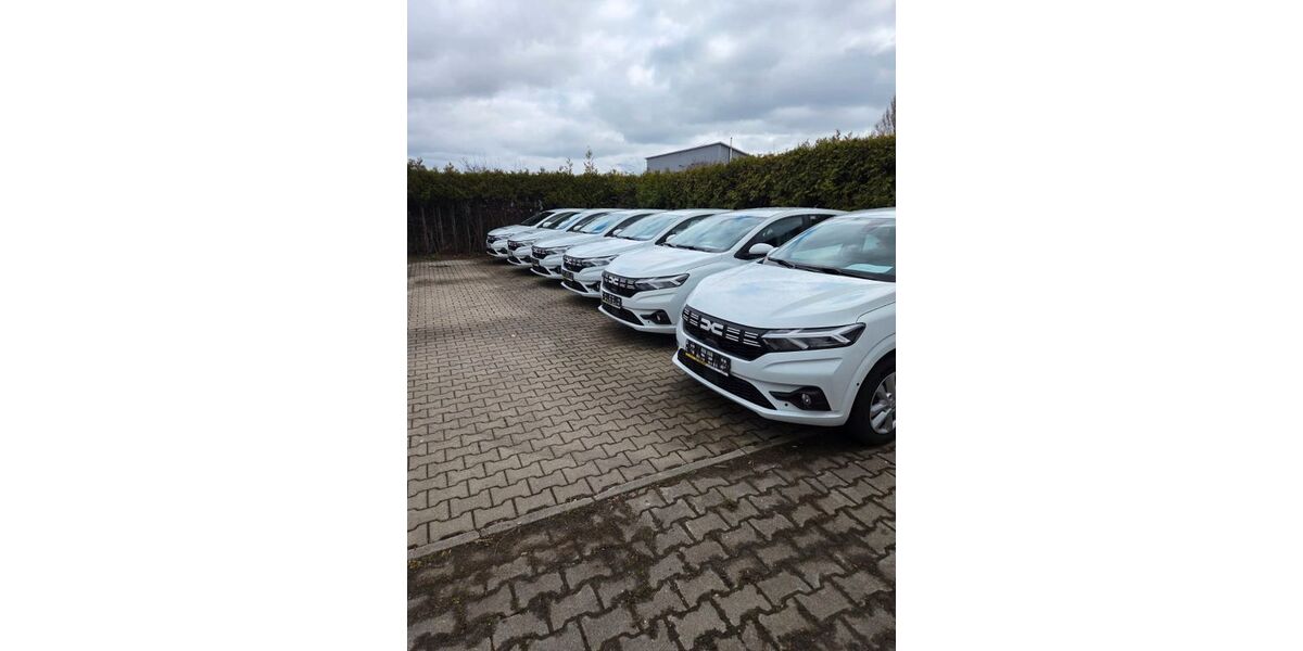 Dacia Sandero 109.143 km 8.500 &euro; Chemnitz 09116