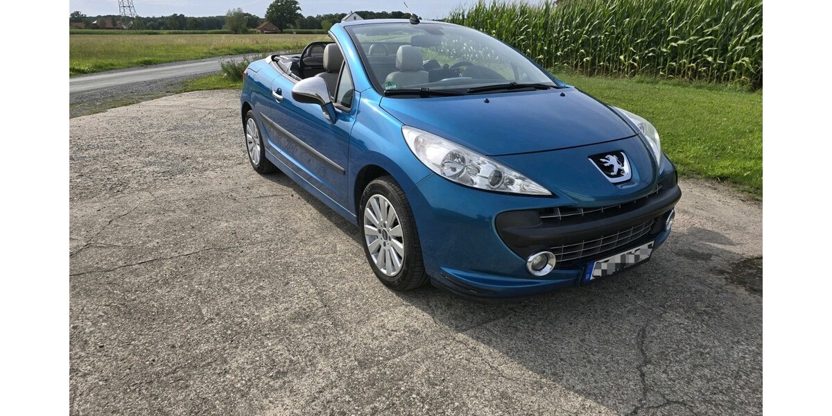 Peugeot 207 CC 92.000 km 3.700 € Bielefeld 33602