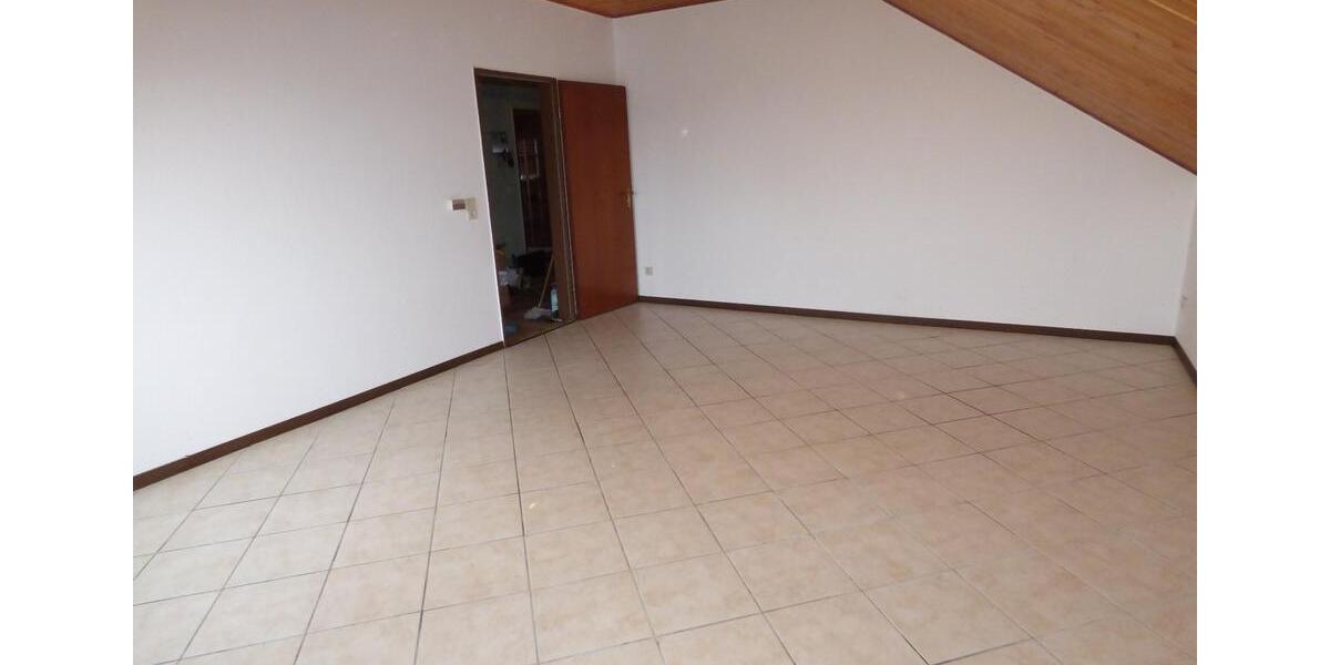 Dachgeschoßwohnung Dinklage - 3 Zimmer, 65 m&sup2;, 460&euro; | Angebot:25333436