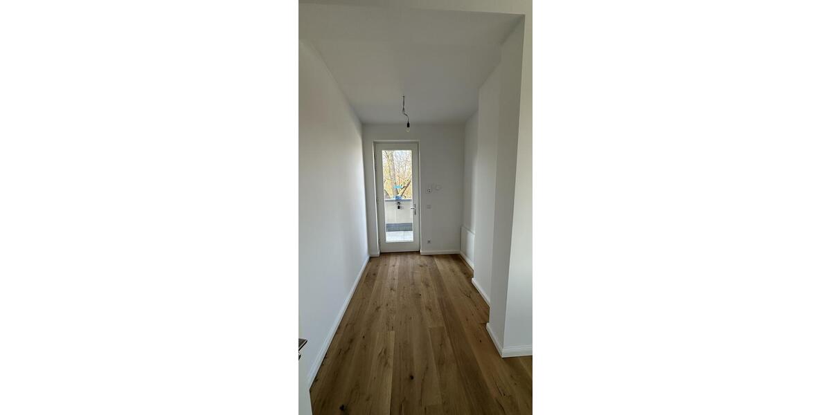Einfamilienhaus Ludwigsfelde - 3 Zimmer, 141 m&sup2;, 1.960&euro; | Angebot:23081568