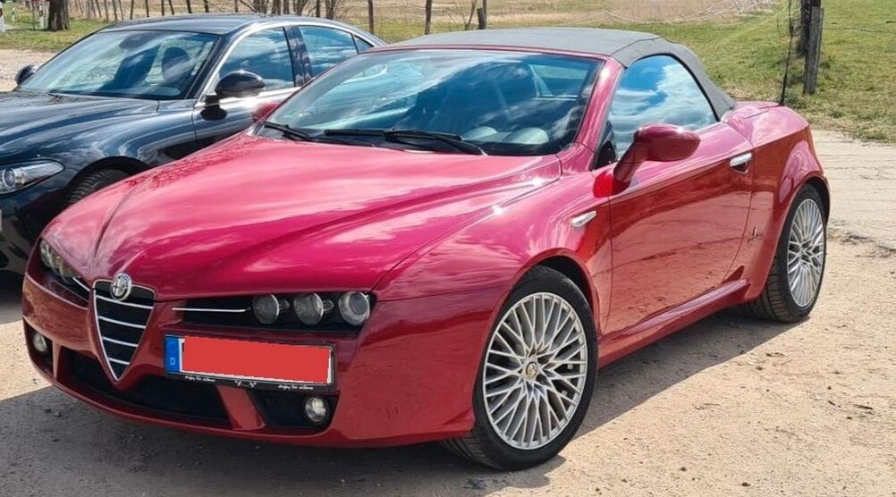 Alfa Romeo Spider 150.500 km 11.250 € Berlin 13053