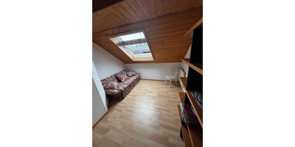 Dachgeschoßwohnung Bremen Blumenthal - 3 Zimmer, 105 m&sup2;, 850&euro; | Angebot:25452270