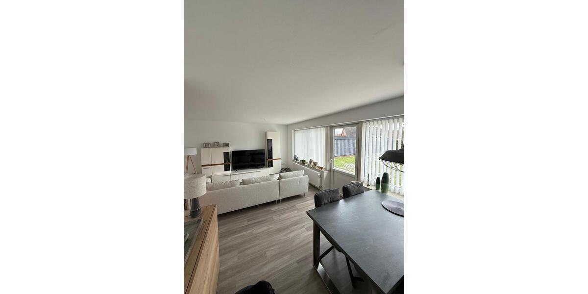 Einfamilienhaus Varel - 4.5 Zimmer, 127 m&sup2;, 1.350&euro; | Angebot:25044952