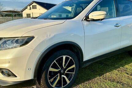 Nissan X-Trail 150.048 km 9.700 &euro; Rostock 18147