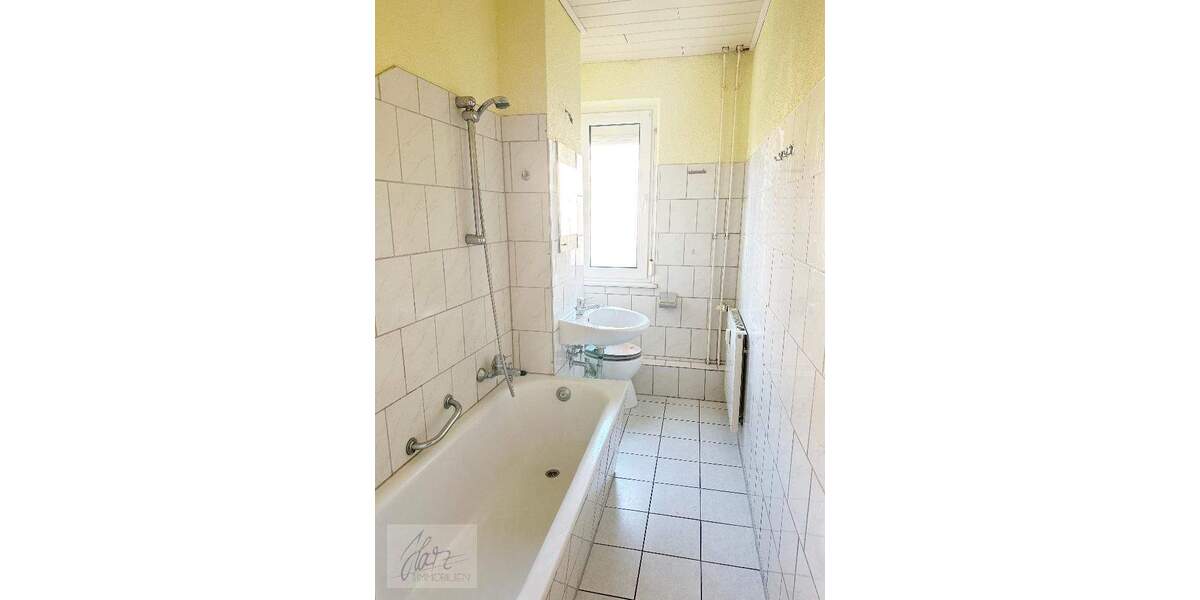 Etagenwohnung Zeithain - 3 Zimmer, 57 m&sup2;, 30.000&euro; | Angebot:24794115