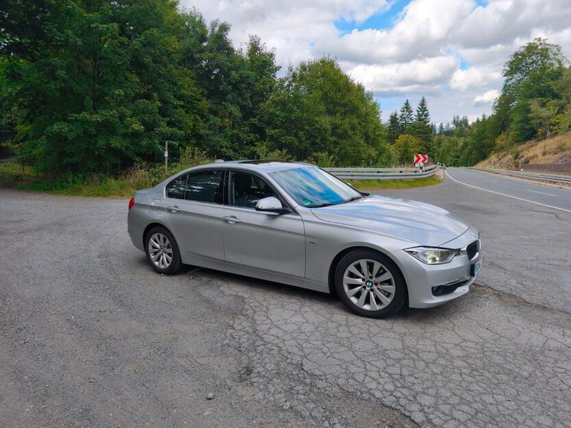 BMW 320 208.000 km 12.000 € Steinbach am Wald 96361